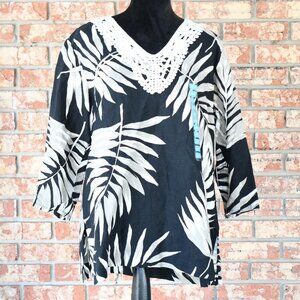 PREMISE Pullover Top